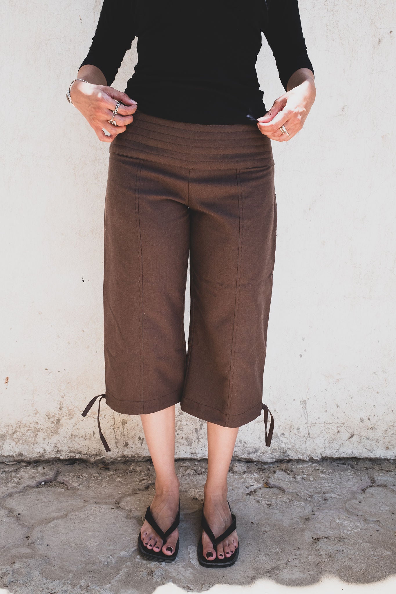 Lulu Linen Capris